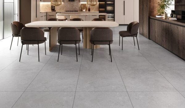 PISO PORCELANATO GAUDI AC 81X81 MAJESTIC SILVER CX COM 2,64 METROS - Imagem 3