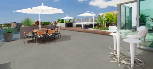 PISO PORCELANATO DELTA NOVA AC 120X120 PIAZZA BETON NATURAL CX COM 2,88 METROS - Imagem 4